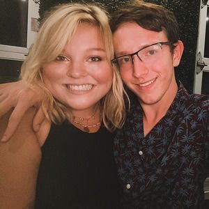 Meet your Posher, Kara